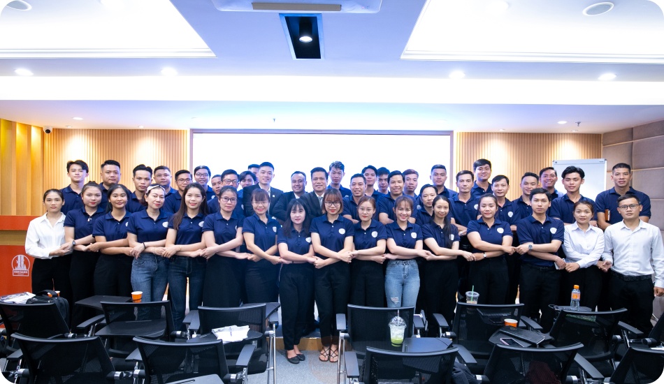 Kim Oanh Group đào tạo kỹ năng bán hàng bất động sản. Kim Oanh Group đào tạo kỹ năng bán hàng bất động sản.